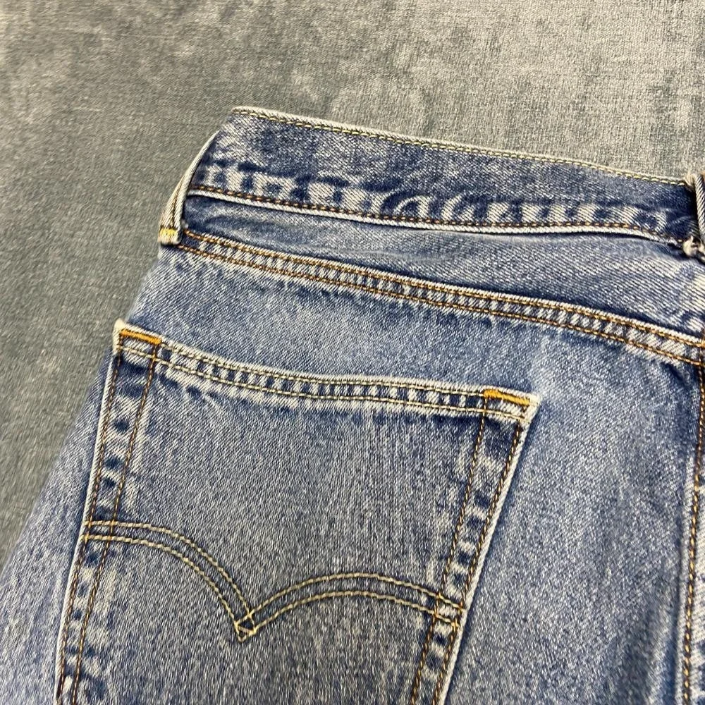 Levi's 505 Jeans Mens 36x30 Blue Denim Regular Fit All Day Comfort Straight Leg